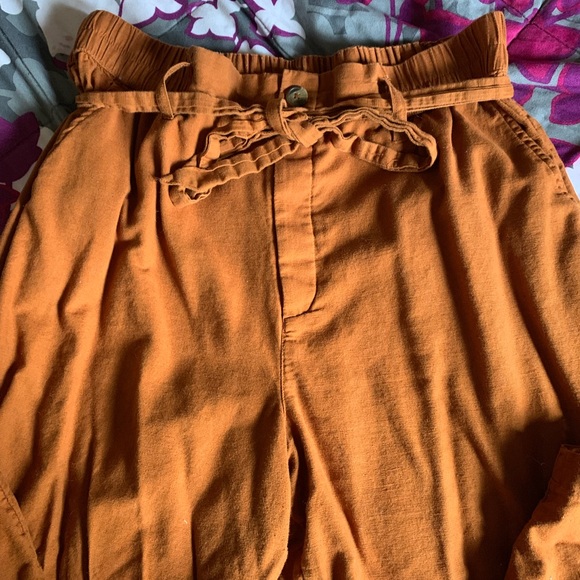 ORANGE PANTS - Picture 2 of 5